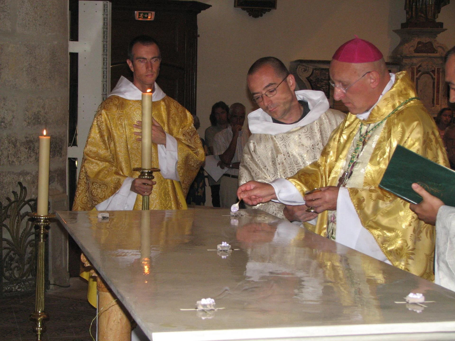 Autel en calcaire marbrier — église Saint-Sauveur de Brignoles, Jean-Joseph Chevalier