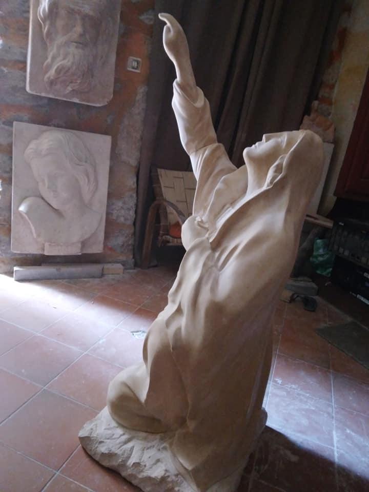 Mater dolorosa sculpture sur pierre 131