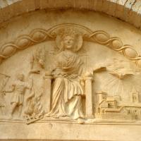 Sculpture sur pierre, tympan de Ste Foy