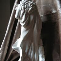 Sculpture sur pierre, ronde bosse de Ste Philomène, 5