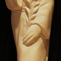 Sculpture sur pierre, demi relief de St Joseph